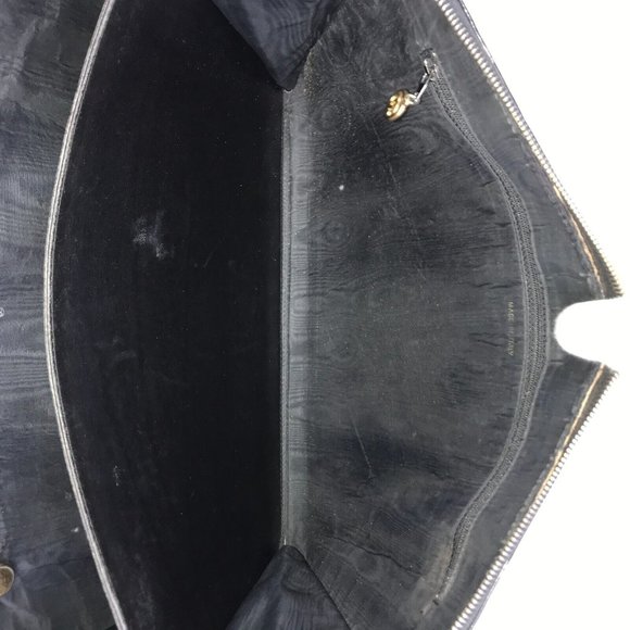 Chanel Laptop Zip Case Clutch Portfolio Black Patent Leather w Enamel CC Logo - Picture 10 of 12